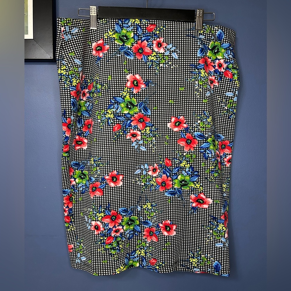 Jules & Leopold Black Floral Pencil Skirt